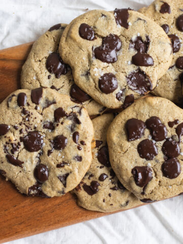 Vegan tahini chocolate chip cookies