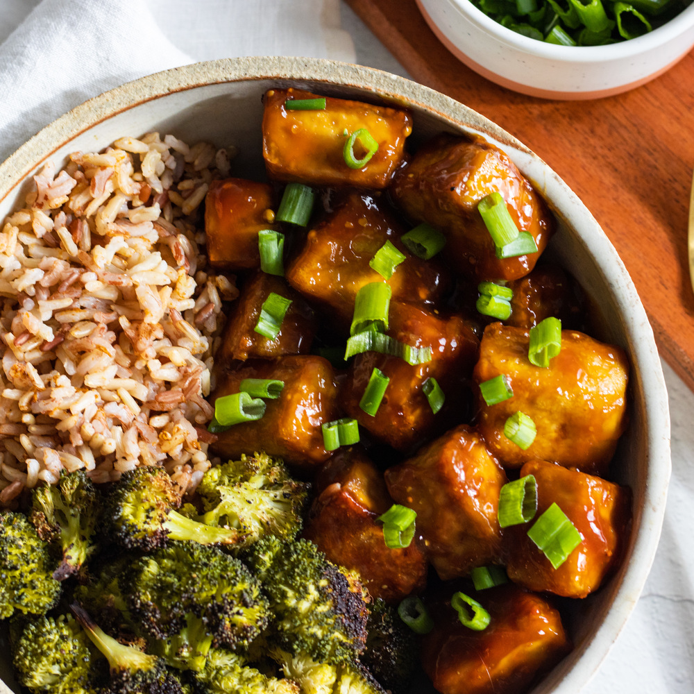 Sticky Orange Chicken Tofu