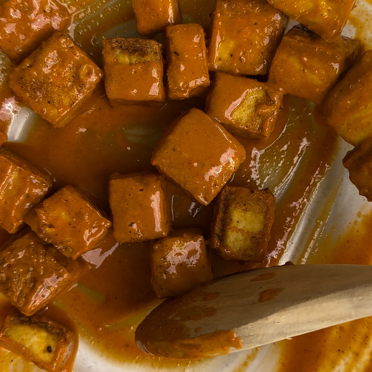 tofu and buffalo sauce