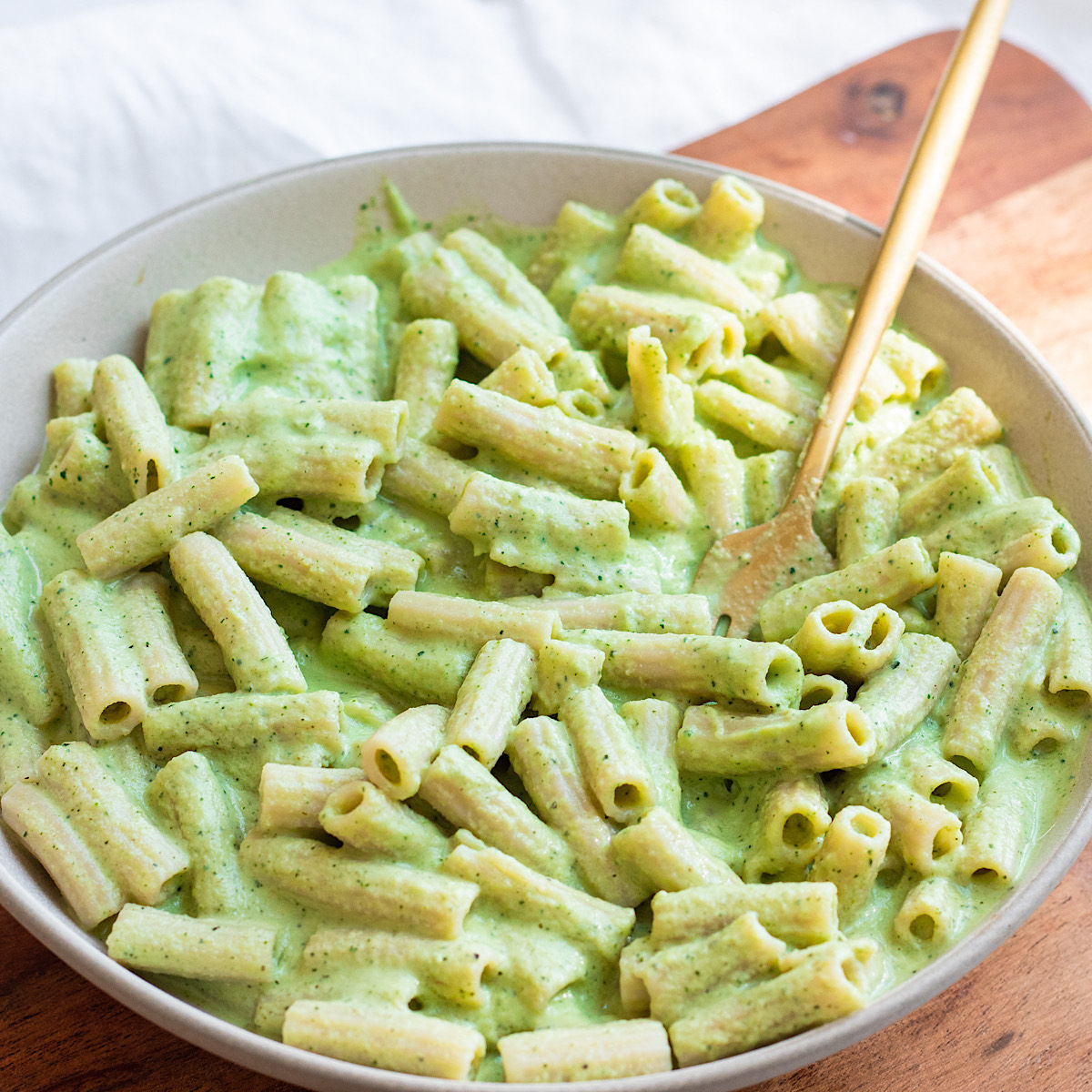 creamy vegan zucchini pasta with basil and lemon