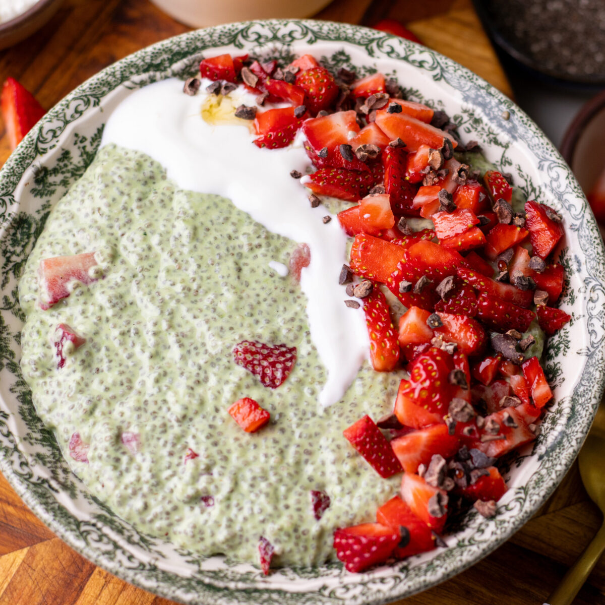 matcha strawberry chia pudding