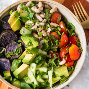 vegan arugula salad with roasted potatoes