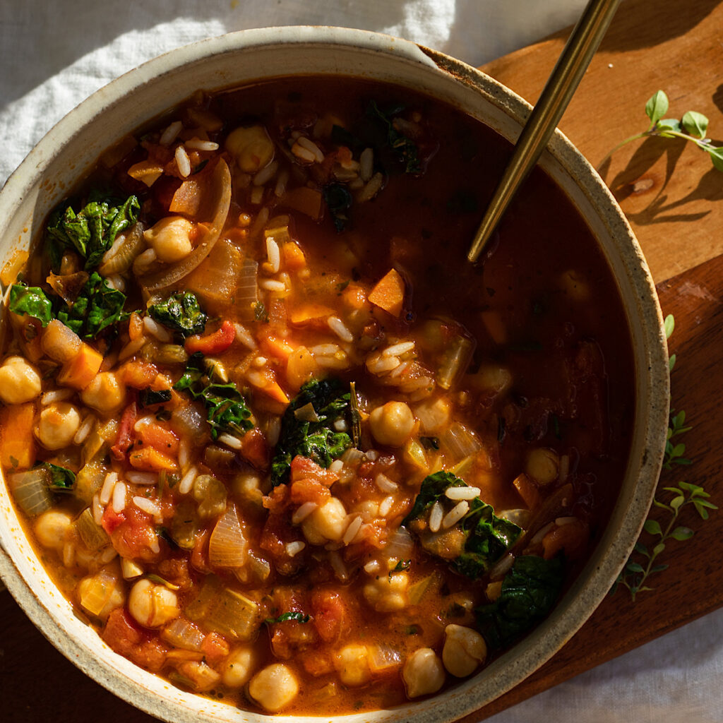 Gochujang Chickpea and Rice Stew with kale - Avocado Skillet