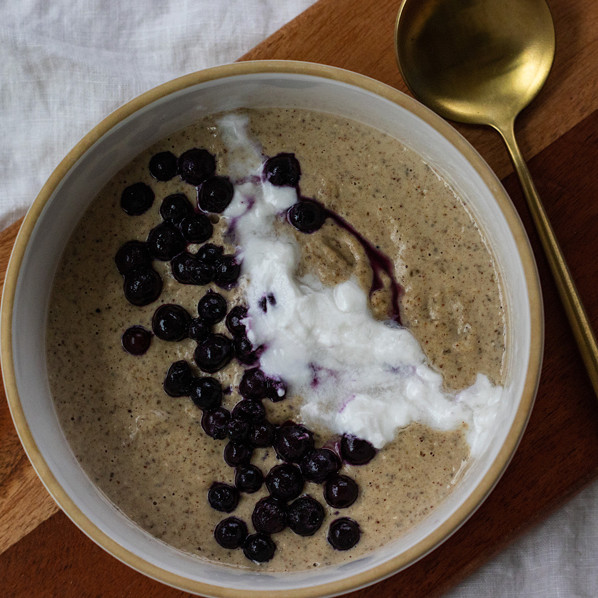 blended oatmeal in bowl