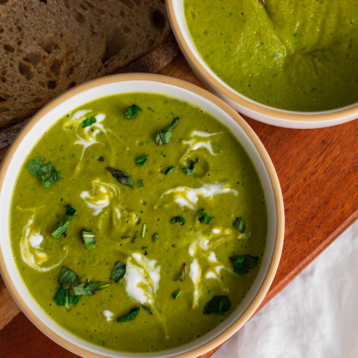 vegan mint pea soup