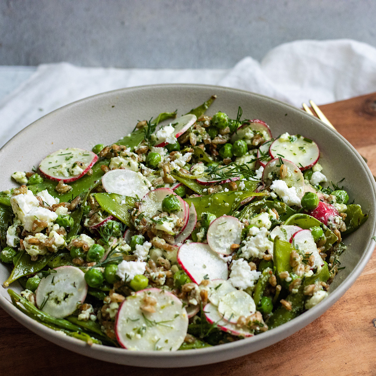 crispy farro salad with peas and feta