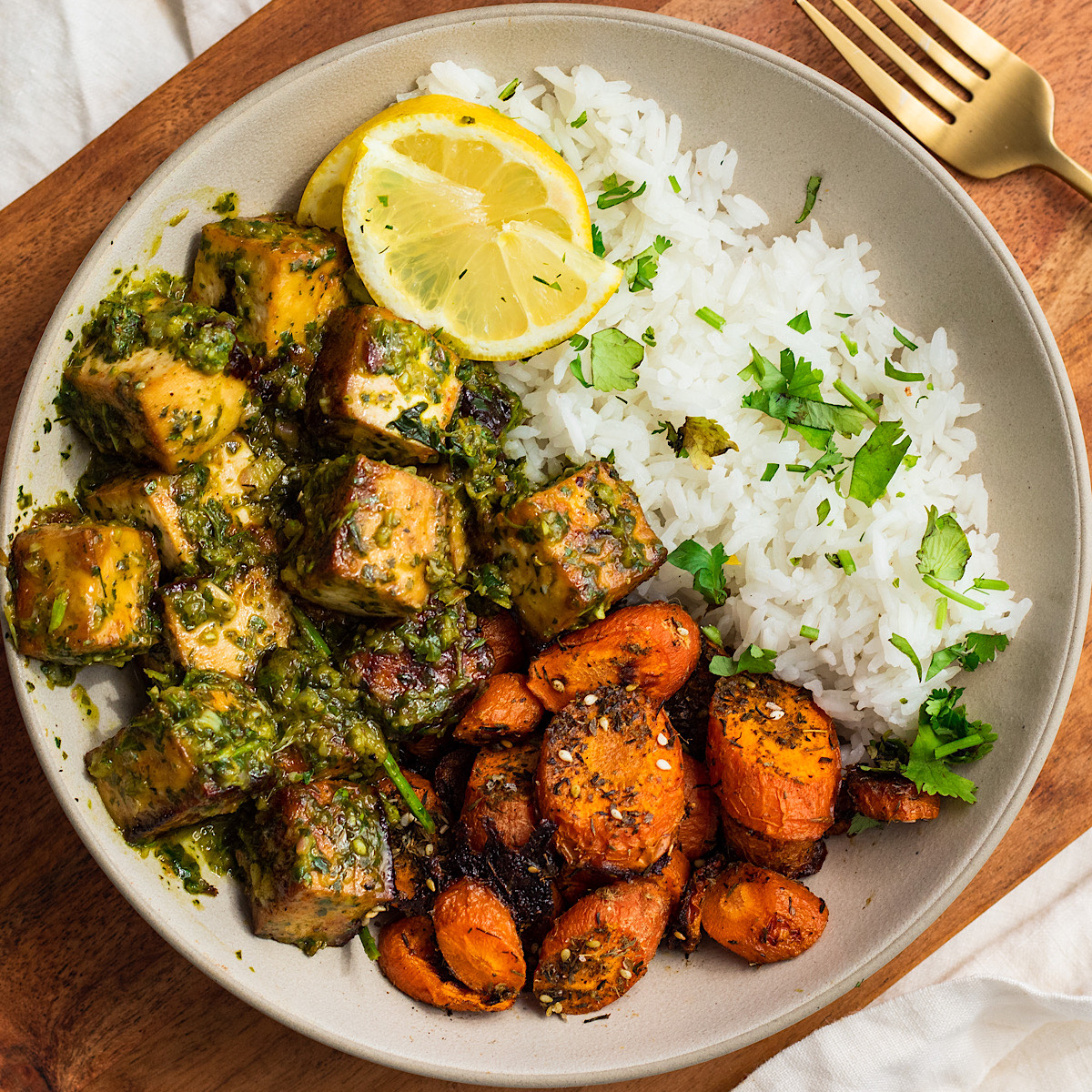 vegan chimichurri tofu bowl