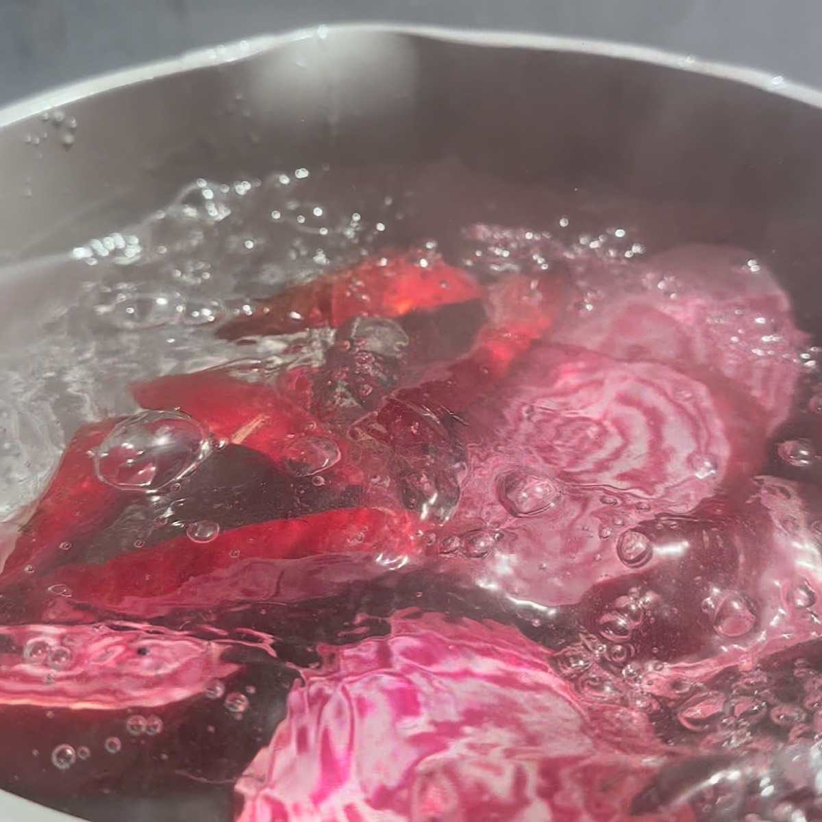 beets in boiling water
