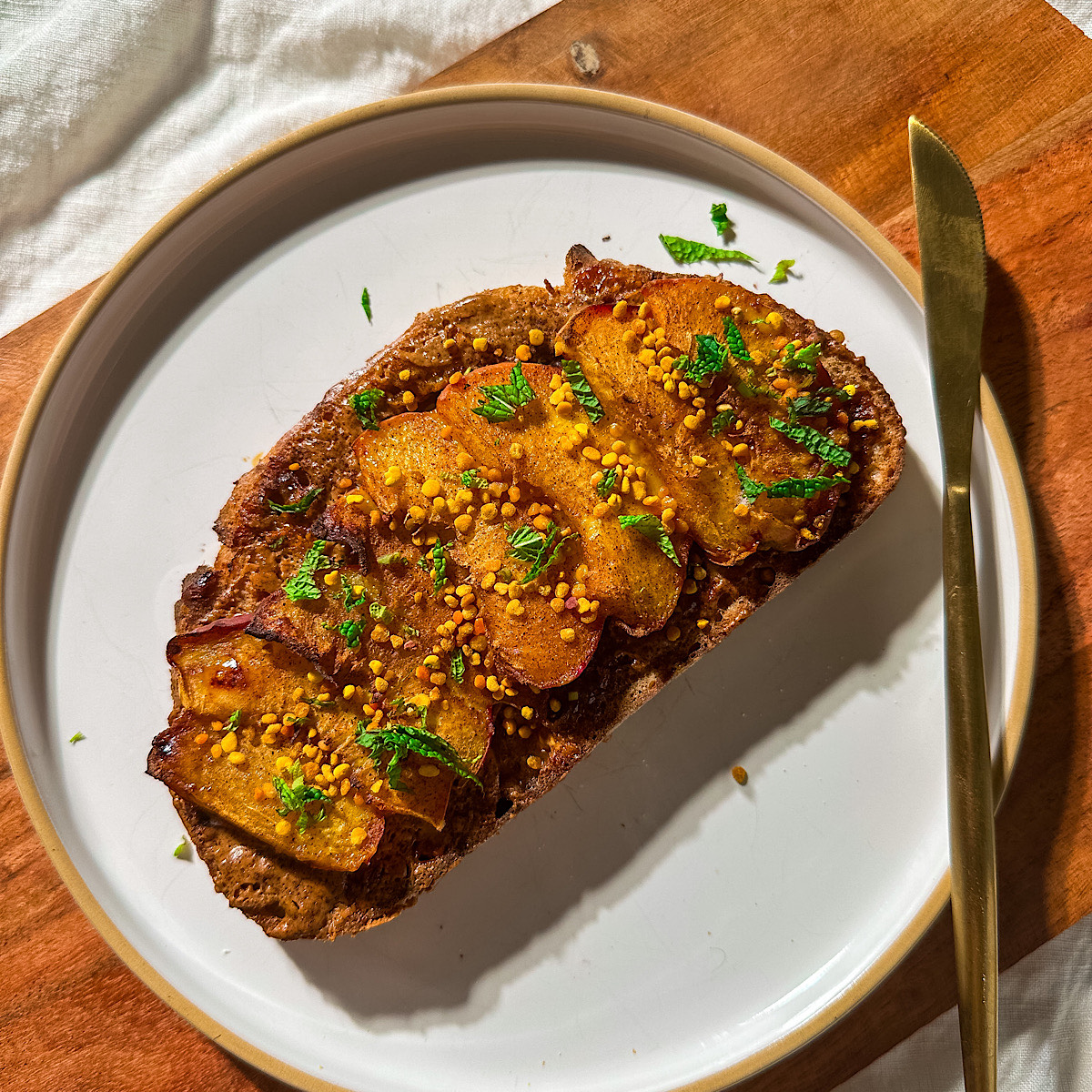 air fryer peach honey toast