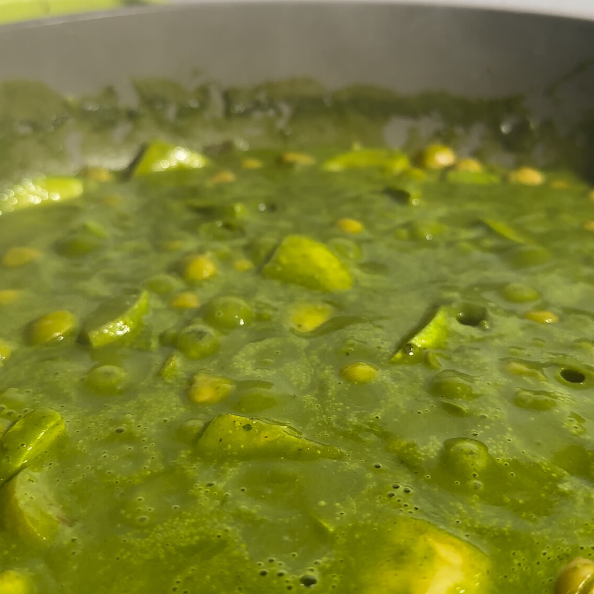 green goddess chickpeas cooking.