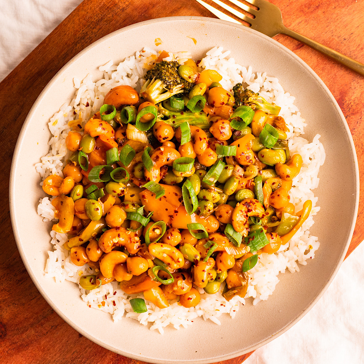 vegan sticky cashew chickpeas