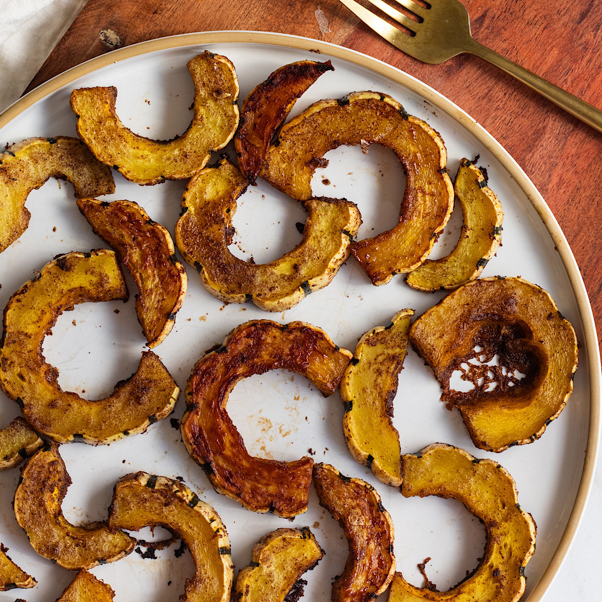 Cinnamon Maple Cardamom Roasted Delicata Squash