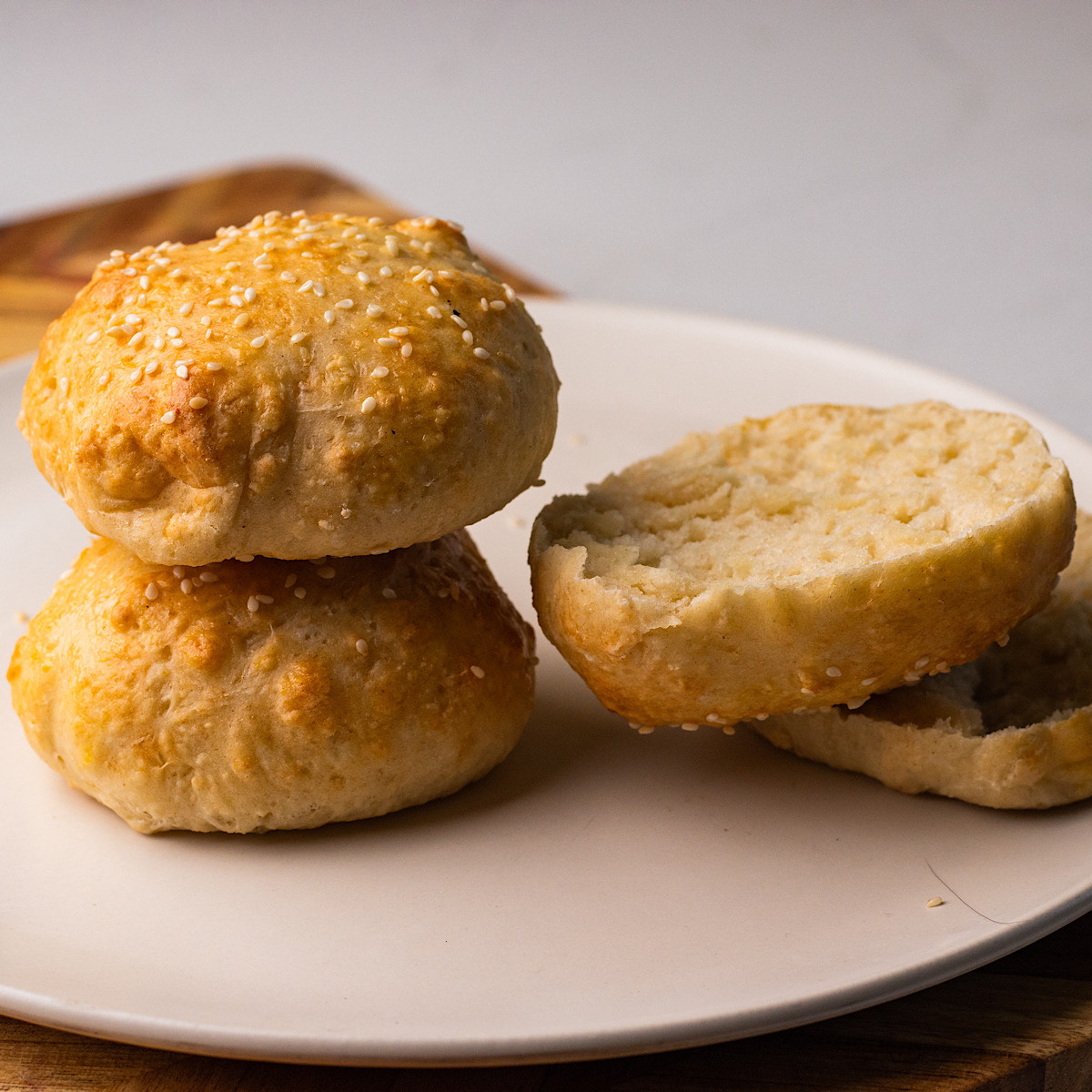 high protein cottage cheese burger buns