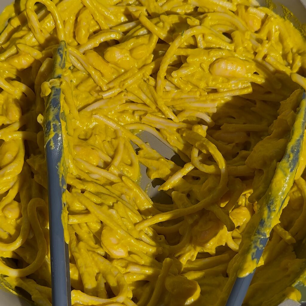 pasta with beans and sauce