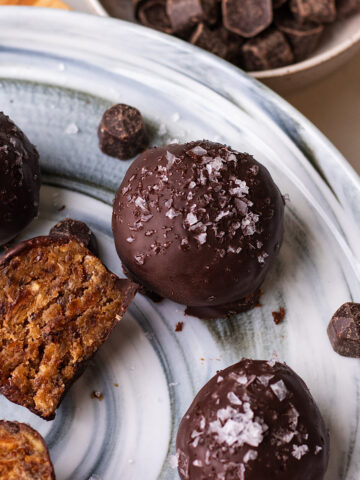 salted caramel date truffles