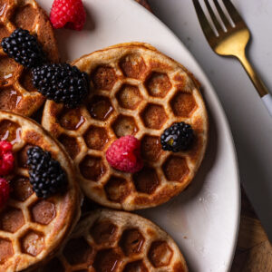 high protein cottage cheese oatmeal waffles