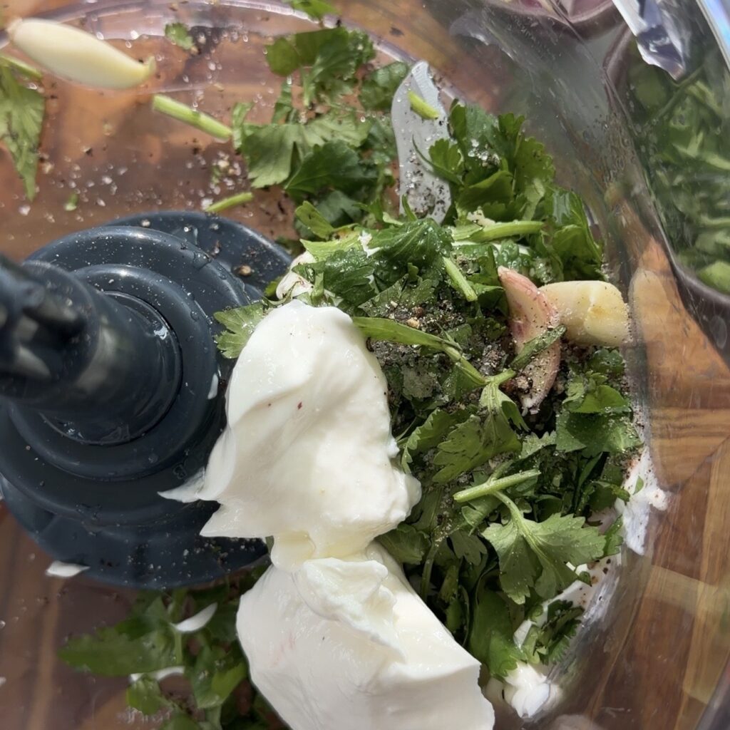 yogurt sauce in blender