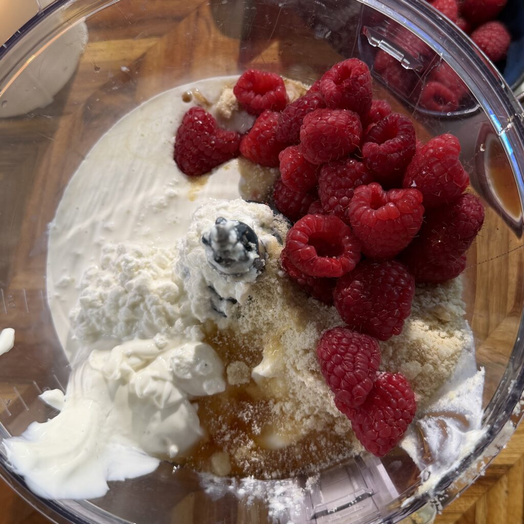 cheesecake in food processor