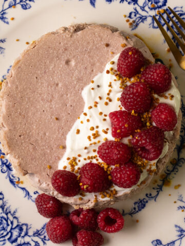 high protein raspberry cottage cheese cheesecake