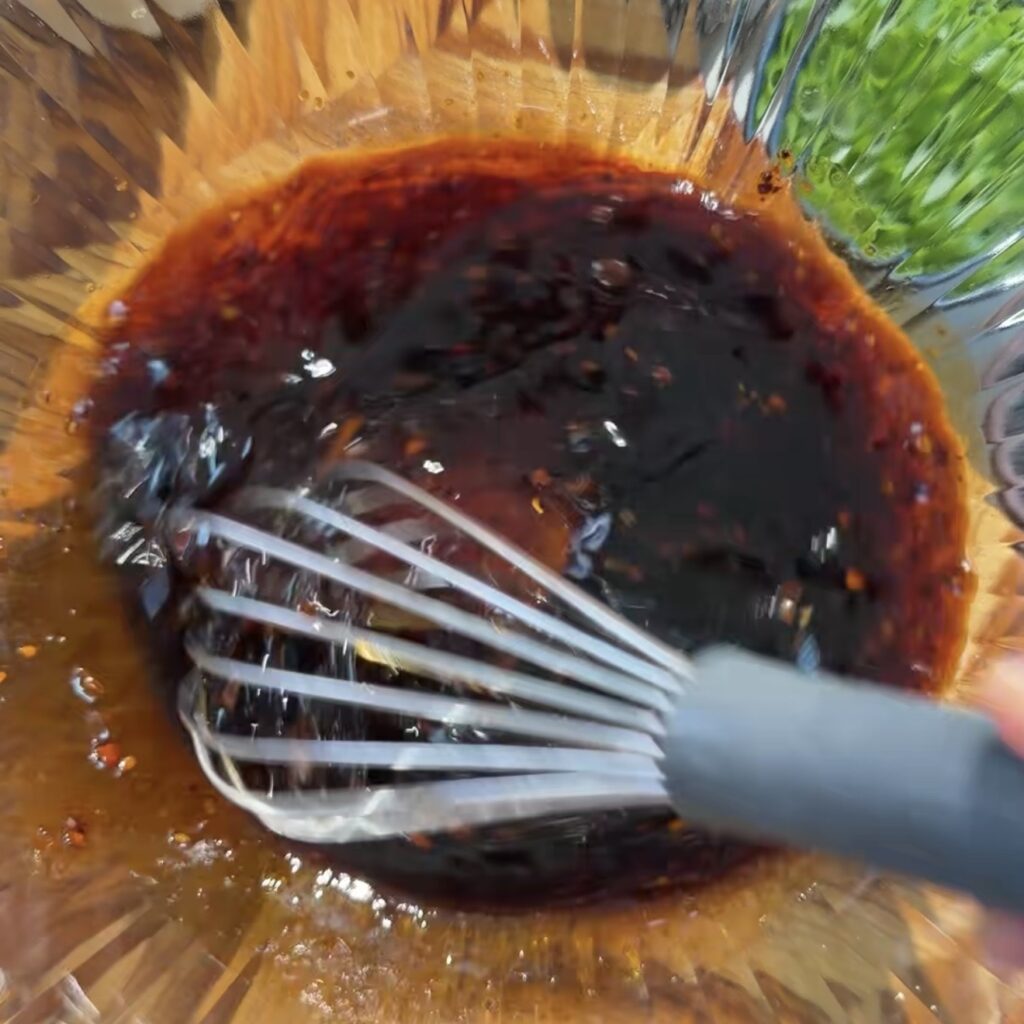 sauce in bowl