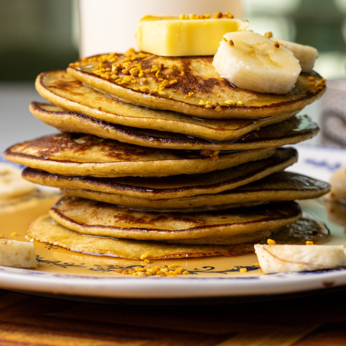 3 ingredient banana oat pancakes