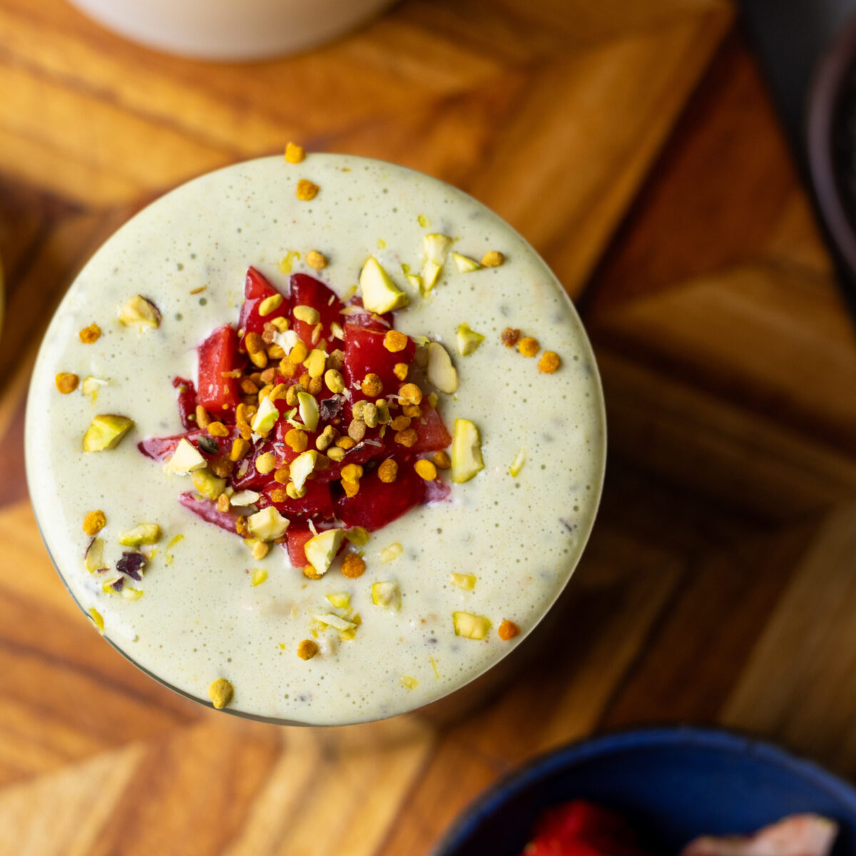 Pistachio Overnight Oats with Greek Yogurt