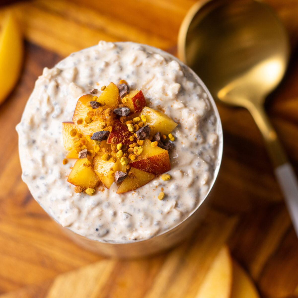 high protein peach pie overnight oats