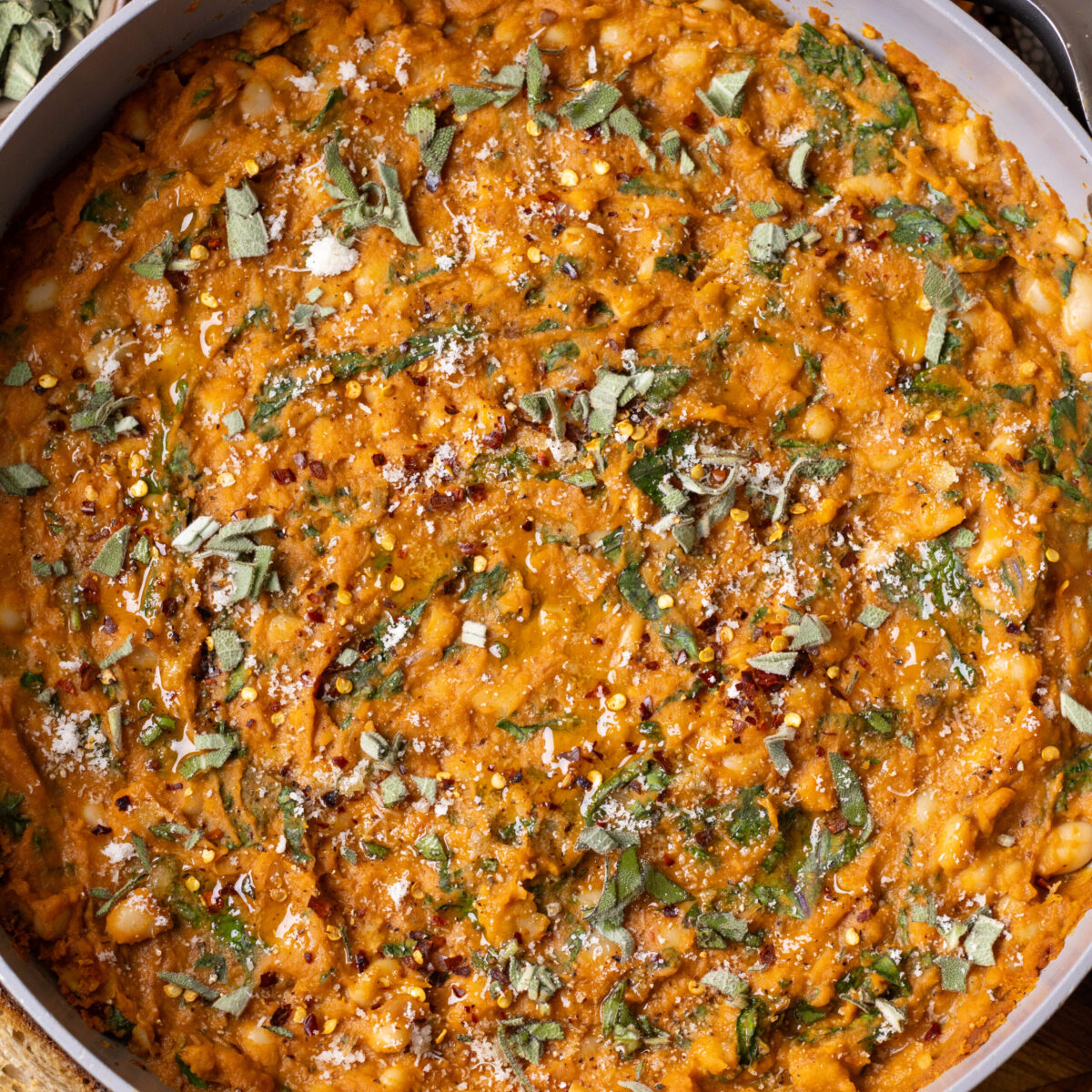 Creamy Pumpkin Beans (High Protein)